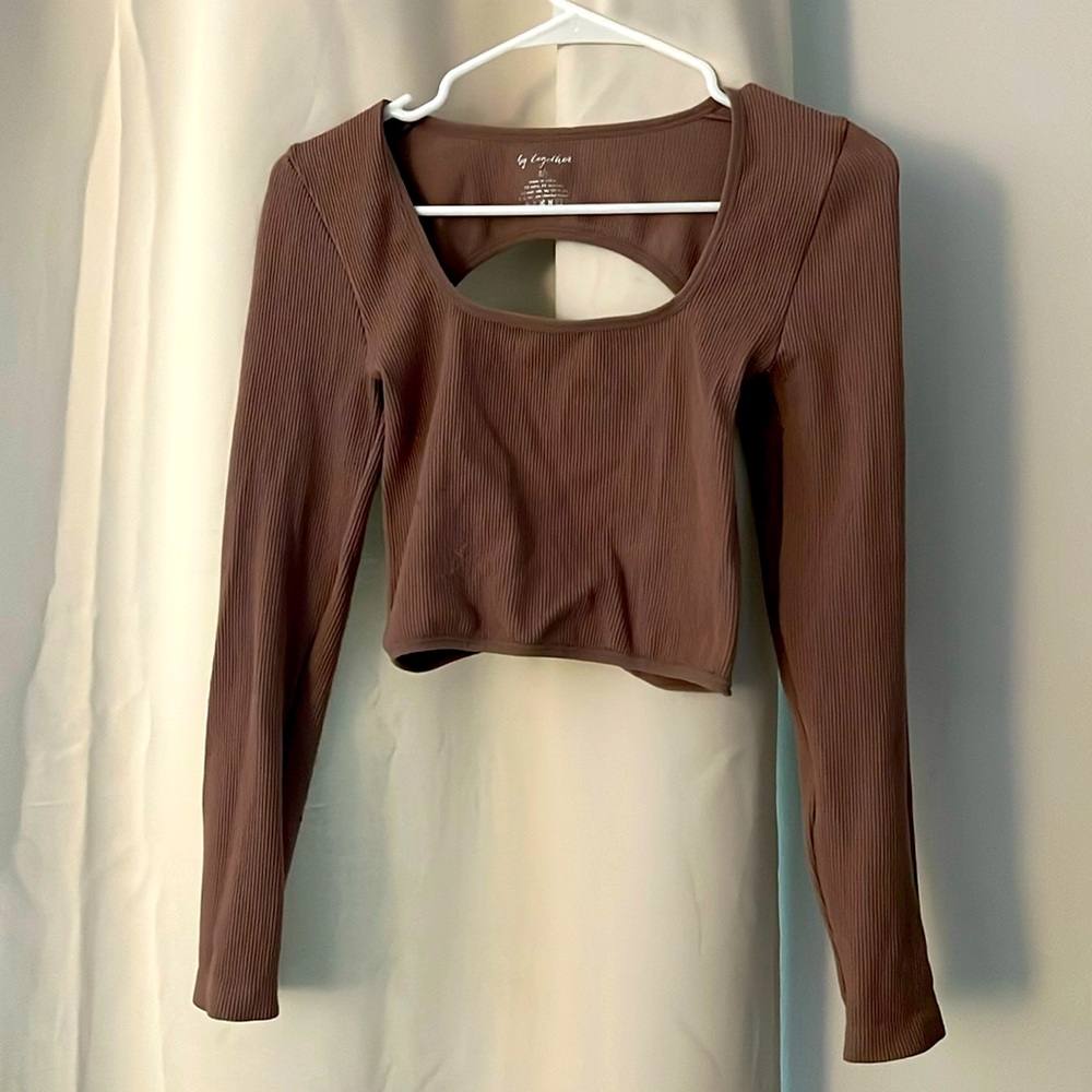 M/L ribbed brown boutique long sleeve crop top